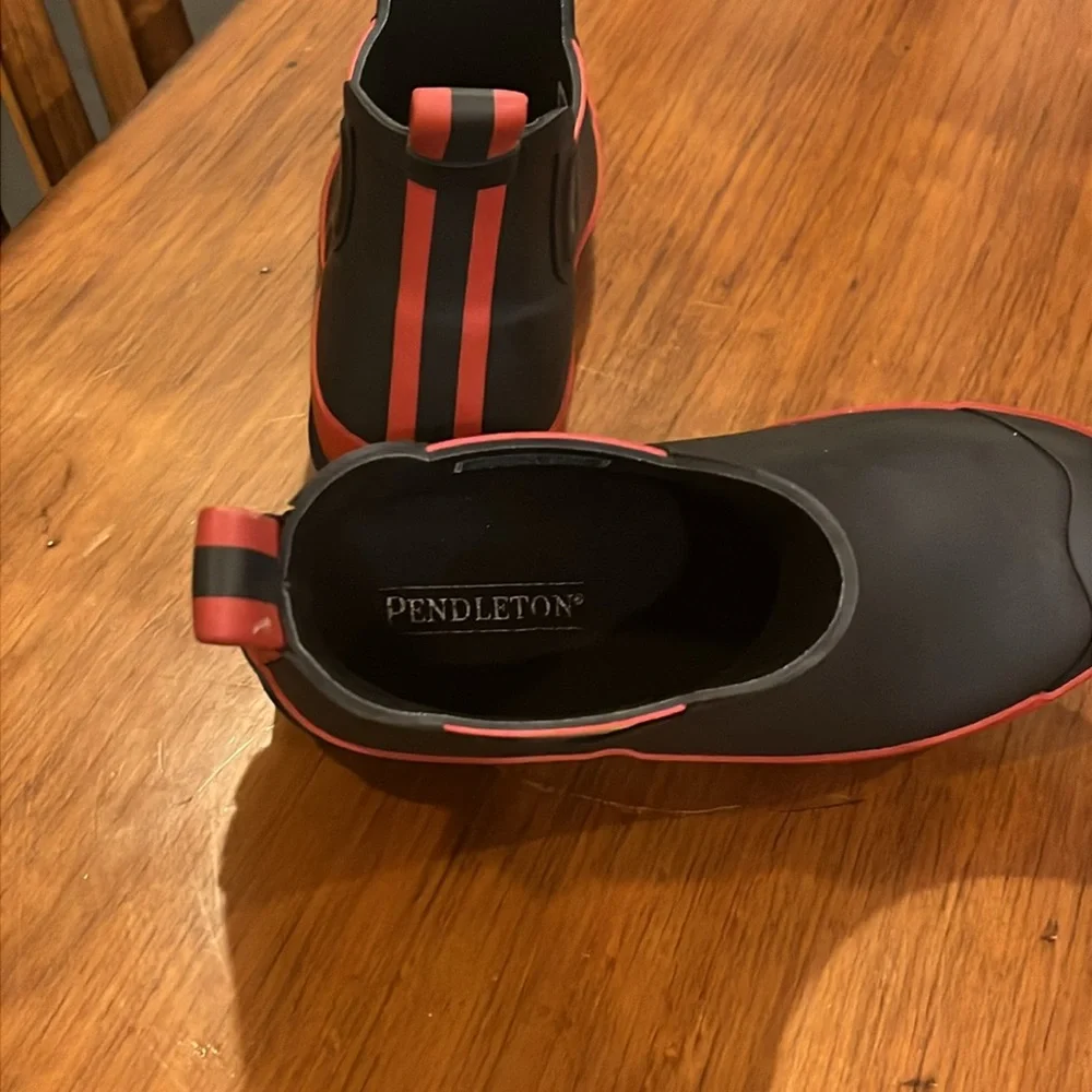 Pendleton Zion National Park Chelsea Rain Boots new black Women’s Size 6